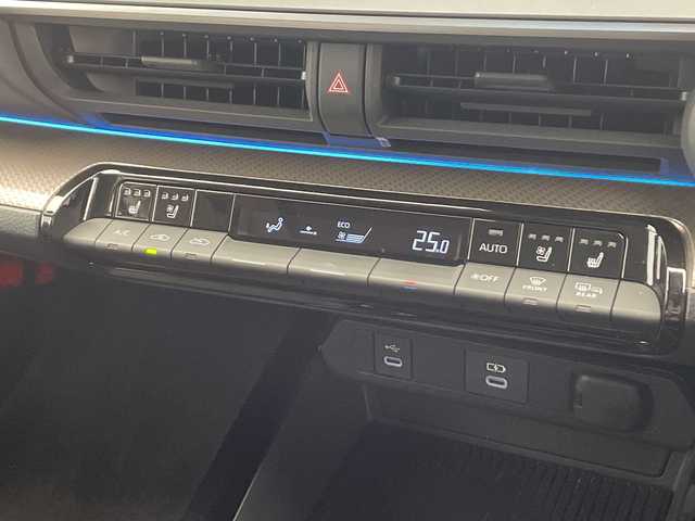 トヨタ プリウス Z 千葉県 2023(令5)年 1.8万km アティチュードブラックマイカ モデリスタエアロ（F/S/R）/トヨタセーフティセンス/プリクラッシュセーフティ/レーントレーシングアシスト/レーンディパーチャーアラート/ロードサインアシスト/レーダークルーズコントロール/オートマチックハイビーム/先行車発進アラーム/プロアクティブドライビングアシスト/レーンチェンジアシスト/緊急時操舵支援/フロントクロストラフィックアラート/ブラインドスポットモニター/リアクロストラフィックアラート/12.3型純正ナビ/　Bluetooth/AppleCarplay/AndroidAuto/フルセグTV/パノラミックビューモニター/ビルトインETC2.0/パノラマルーフ/パワーバックドア/レザーシート/前席シートヒーター/前席エアーシート/運転席パワーシート/ステアリングヒーター/ワイヤレス充電/AC100V電源/オートライト/LEDヘッドライト