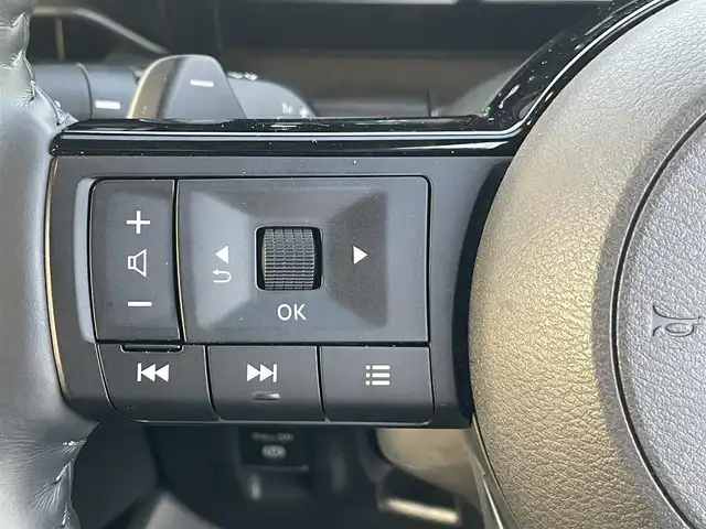 日産 セレナ ハイウェイスター V 岡山県 2023(令5)年 4.2万km ダイヤモンドブラック 登録時走行距離km/純正12.3インチナビ/フルセグTV(AM/FM/Bluetooth/AppleCarPlay)/両側パワースライドドア/ハンズフリーパワースライドドア/アラウンドビューモニター/ビルトインETC/インテリジェントルームミラー/プロパイロット/・インテリジェントクルーズコントロール/・車線逸脱防止支援システム/ハンドル支援/クリアランスソナー/衝突軽減ブレーキ/横滑り防止装置/オートマチックハイビーム/アイドリングストップ/電子パーキングブレーキ/オートブレーキホールド/ワイヤレス充電器/1６インチ純正AW/フロアマット