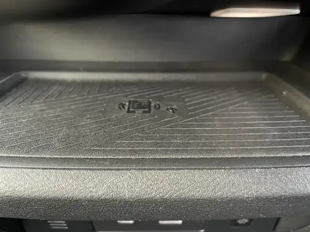 日産 セレナ ハイウェイスター V 岡山県 2023(令5)年 4.2万km ダイヤモンドブラック 登録時走行距離km/純正12.3インチナビ/フルセグTV(AM/FM/Bluetooth/AppleCarPlay)/両側パワースライドドア/ハンズフリーパワースライドドア/アラウンドビューモニター/ビルトインETC/インテリジェントルームミラー/プロパイロット/・インテリジェントクルーズコントロール/・車線逸脱防止支援システム/ハンドル支援/クリアランスソナー/衝突軽減ブレーキ/横滑り防止装置/オートマチックハイビーム/アイドリングストップ/電子パーキングブレーキ/オートブレーキホールド/ワイヤレス充電器/1６インチ純正AW/フロアマット