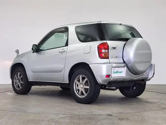 トヨタ ＲＡＶ４ J X Gパッケージ 愛知県 2005(平17)年 16.1万km シルバーM ・保証書/・取扱説明書/・背面タイヤ/・オートエアコン/・サマータイヤ積込/・フロアマット/・ドアバイザー/・電動格納ミラー/・フォグライト/・スペアキー