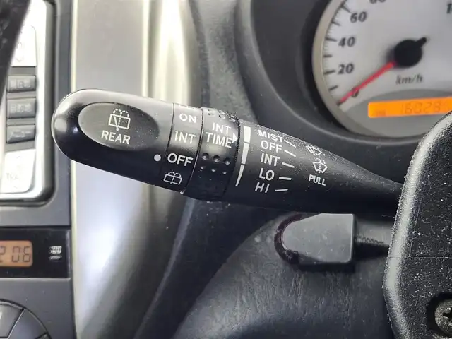 トヨタ ＲＡＶ４ J X Gパッケージ 愛知県 2005(平17)年 16.1万km シルバーM ・保証書/・取扱説明書/・背面タイヤ/・オートエアコン/・サマータイヤ積込/・フロアマット/・ドアバイザー/・電動格納ミラー/・フォグライト/・スペアキー