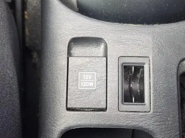 トヨタ ＲＡＶ４ J X Gパッケージ 愛知県 2005(平17)年 16.1万km シルバーM ・保証書/・取扱説明書/・背面タイヤ/・オートエアコン/・サマータイヤ積込/・フロアマット/・ドアバイザー/・電動格納ミラー/・フォグライト/・スペアキー