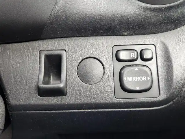 トヨタ ＲＡＶ４ J X Gパッケージ 愛知県 2005(平17)年 16.1万km シルバーM ・保証書/・取扱説明書/・背面タイヤ/・オートエアコン/・サマータイヤ積込/・フロアマット/・ドアバイザー/・電動格納ミラー/・フォグライト/・スペアキー