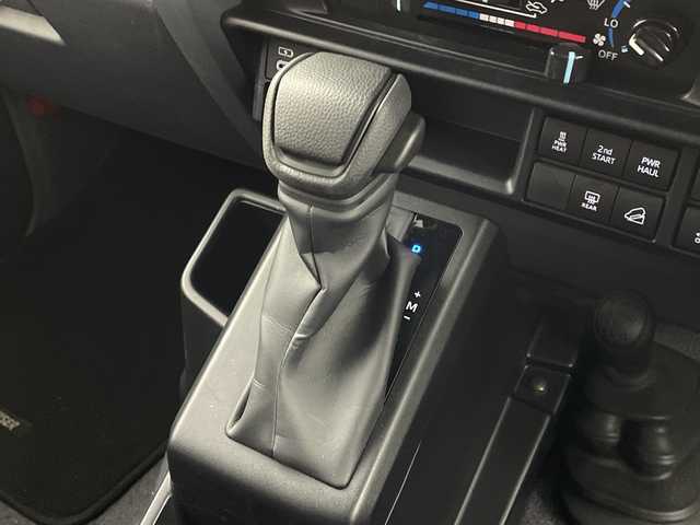 トヨタ ランドクルーザー AX 群馬県 2024(令6)年 1.3万km アティチュードブラックマイカ アルパインディスプレイオーディオ　ＪＡＯＳフロントバンパーガーニッシュ バックカメラ　パンテーラセキュリティー　ハーフレザーシート　LEDヘッドライト　クルーズコントロール　衝突被害軽減ブレーキ　禁煙