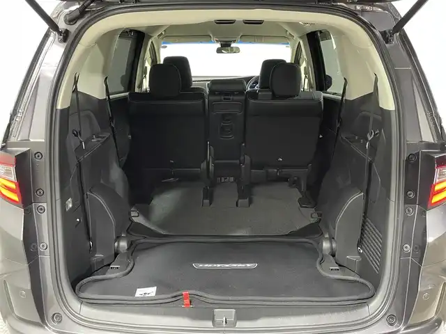 ホンダ オデッセイ ハイブリッド アブソルートセンシングアドバンP 大阪府 2016(平28)年 3.4万km モダンスティールM 純正ナビＴＶ　全方位カメラ　両側パワスラ　衝突軽減　レーダークルコン　ＥＴＣ　ハーフレザー　パワーシート　ＬＥＤヘッドライト　クリアランスソナー　レーンアシスト　スマートキー　プッシュスタート