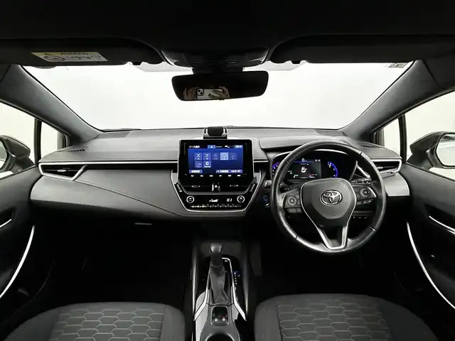 トヨタ カローラ スポーツ ハイブリッドG Z 大分県 2019(平31)年 6.3万km ホワイトパールクリスタルシャイン 純正9インチナビ(NSZT-Y68T）/CD/DVD/BT/SD/フルセグTV/AM/FM/Toyota Safety Sense/プリクラッシュセーフティ/レーントレーシングアシスト/レーダークルーズコントロール/オートマチックハイビーム/バックガイドモニター/ETC/TRDフルエアロ/社外16インチホイール/純正18インチホイール(積み込み)/スマートキー/プッシュスタート/LED