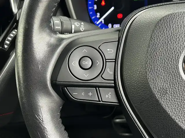 トヨタ カローラ スポーツ ハイブリッドG Z 大分県 2019(平31)年 6.3万km ホワイトパールクリスタルシャイン 純正9インチナビ(NSZT-Y68T）/CD/DVD/BT/SD/フルセグTV/AM/FM/Toyota Safety Sense/プリクラッシュセーフティ/レーントレーシングアシスト/レーダークルーズコントロール/オートマチックハイビーム/バックガイドモニター/ETC/TRDフルエアロ/社外16インチホイール/純正18インチホイール(積み込み)/スマートキー/プッシュスタート/LED