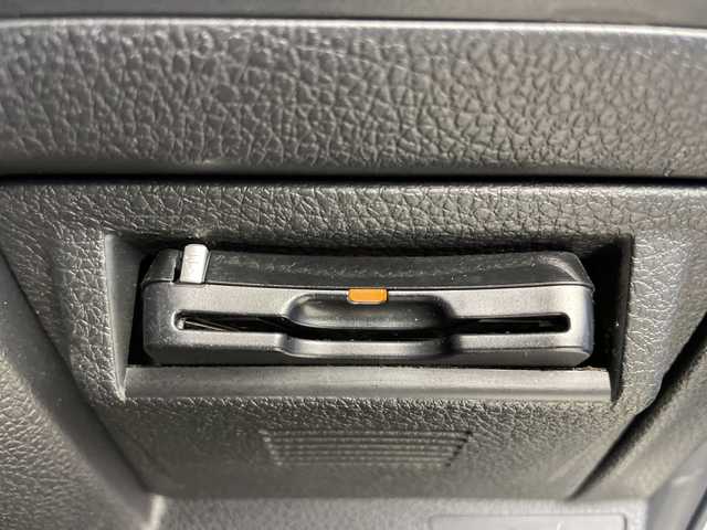 スバル ＷＲＸ Ｓ４ 2．0GT‐S アイサイト 富山県 2017(平29)年 6.2万km クリスタルホワイトP 純正ナビ（AM/FM/DVD/フルセグ）/バックカメラ/ドライブレコーダー/ETC/ブラインドスポットモニター/ハーフレザーシート/D/N席パワーシート/衝突被害軽減システム/レーダークルーズコントロール/レーンキープアシスト/コーナーセンサー/横滑り防止装置/純正アルミホイール/純正フロアマット/オートLEDライト/フォグライト/電子パーキング/革巻きステアリング/ステアリングスイッチ/パドルシフト