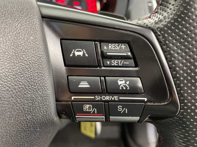 スバル ＷＲＸ Ｓ４ 2．0GT‐S アイサイト 富山県 2017(平29)年 6.2万km クリスタルホワイトP 純正ナビ（AM/FM/DVD/フルセグ）/バックカメラ/ドライブレコーダー/ETC/ブラインドスポットモニター/ハーフレザーシート/D/N席パワーシート/衝突被害軽減システム/レーダークルーズコントロール/レーンキープアシスト/コーナーセンサー/横滑り防止装置/純正アルミホイール/純正フロアマット/オートLEDライト/フォグライト/電子パーキング/革巻きステアリング/ステアリングスイッチ/パドルシフト