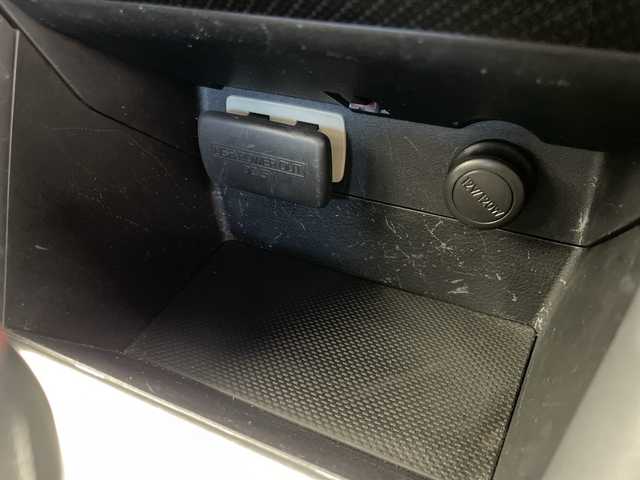 スバル ＷＲＸ Ｓ４ 2．0GT‐S アイサイト 富山県 2017(平29)年 6.2万km クリスタルホワイトP 純正ナビ（AM/FM/DVD/フルセグ）/バックカメラ/ドライブレコーダー/ETC/ブラインドスポットモニター/ハーフレザーシート/D/N席パワーシート/衝突被害軽減システム/レーダークルーズコントロール/レーンキープアシスト/コーナーセンサー/横滑り防止装置/純正アルミホイール/純正フロアマット/オートLEDライト/フォグライト/電子パーキング/革巻きステアリング/ステアリングスイッチ/パドルシフト