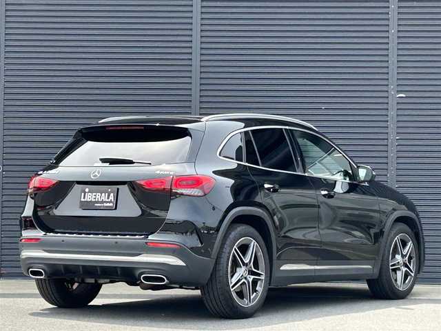 メルセデス・ベンツ ＧＬＡ２００ｄ 4マチック AMGライン 茨城県 2020(令2)年 4.3万km コスモスブラック アドバンスドＰＫＧ　/パノラマＳＲ　/ＨＵＤ　/アドバンスドサウンド　/アンビエントライト　/AMGレザーエクスクルーシブパッケージ/本革ツートン　/シートヒーター　/Ｍ付パワーシート　/３６０度カメラ　/ＲＳＰ　/ＡＣＣ　/ナビ　/ＴＶ　/ＢＴ　/ＰＷテールゲート/禁煙車