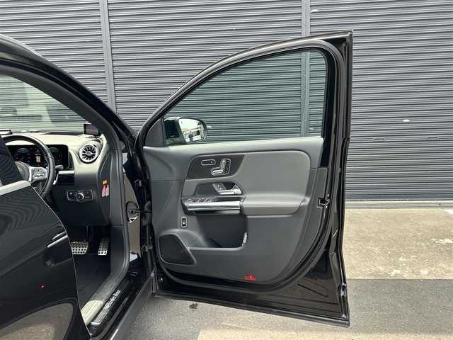 メルセデス・ベンツ ＧＬＡ２００ｄ 4マチック AMGライン 茨城県 2020(令2)年 4.3万km コスモスブラック アドバンスドＰＫＧ　/パノラマＳＲ　/ＨＵＤ　/アドバンスドサウンド　/アンビエントライト　/AMGレザーエクスクルーシブパッケージ/本革ツートン　/シートヒーター　/Ｍ付パワーシート　/３６０度カメラ　/ＲＳＰ　/ＡＣＣ　/ナビ　/ＴＶ　/ＢＴ　/ＰＷテールゲート/禁煙車