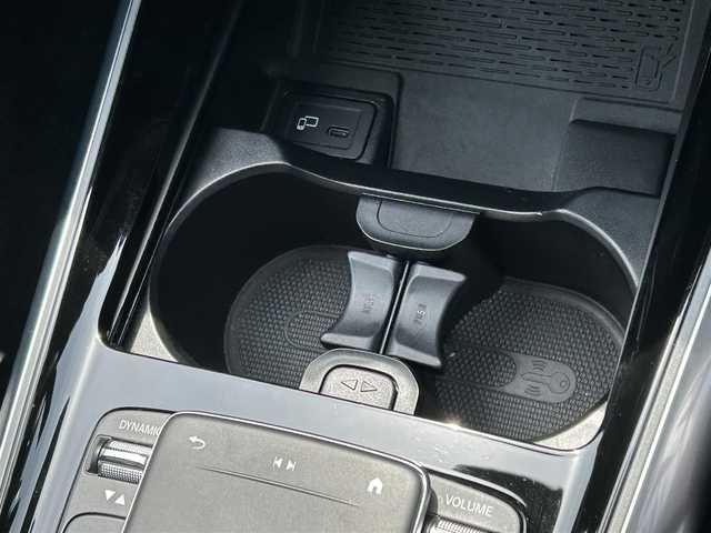 メルセデス・ベンツ ＧＬＡ２００ｄ 4マチック AMGライン 茨城県 2020(令2)年 4.3万km コスモスブラック アドバンスドＰＫＧ　/パノラマＳＲ　/ＨＵＤ　/アドバンスドサウンド　/アンビエントライト　/AMGレザーエクスクルーシブパッケージ/本革ツートン　/シートヒーター　/Ｍ付パワーシート　/３６０度カメラ　/ＲＳＰ　/ＡＣＣ　/ナビ　/ＴＶ　/ＢＴ　/ＰＷテールゲート/禁煙車