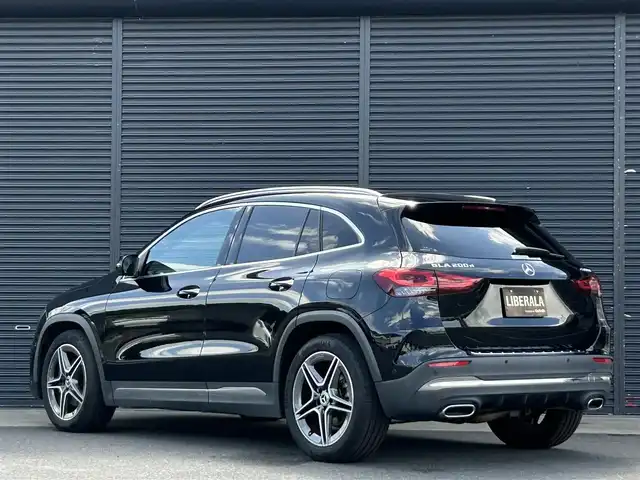 メルセデス・ベンツ ＧＬＡ２００ｄ 4マチック AMGライン 茨城県 2020(令2)年 4.3万km コスモスブラック アドバンスドＰＫＧ　/パノラマＳＲ　/ＨＵＤ　/アドバンスドサウンド　/アンビエントライト　/AMGレザーエクスクルーシブパッケージ/本革ツートン　/シートヒーター　/Ｍ付パワーシート　/３６０度カメラ　/ＲＳＰ　/ＡＣＣ　/ナビ　/ＴＶ　/ＢＴ　/ＰＷテールゲート/禁煙車