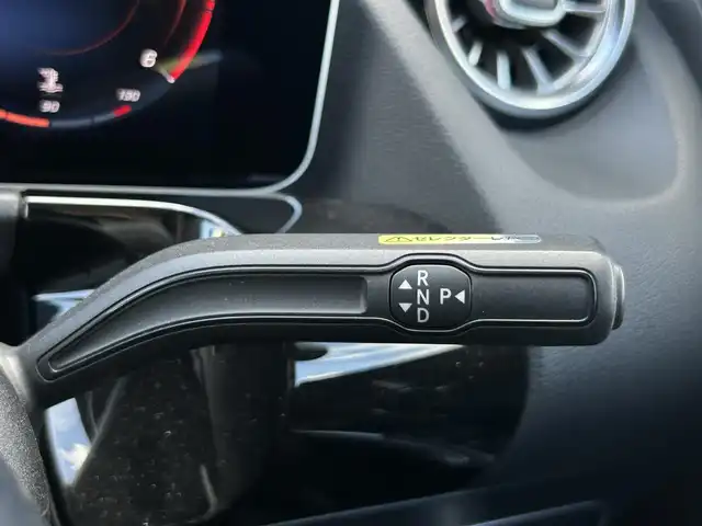 メルセデス・ベンツ ＧＬＡ２００ｄ 4マチック AMGライン 茨城県 2020(令2)年 4.3万km コスモスブラック アドバンスドＰＫＧ　/パノラマＳＲ　/ＨＵＤ　/アドバンスドサウンド　/アンビエントライト　/AMGレザーエクスクルーシブパッケージ/本革ツートン　/シートヒーター　/Ｍ付パワーシート　/３６０度カメラ　/ＲＳＰ　/ＡＣＣ　/ナビ　/ＴＶ　/ＢＴ　/ＰＷテールゲート/禁煙車