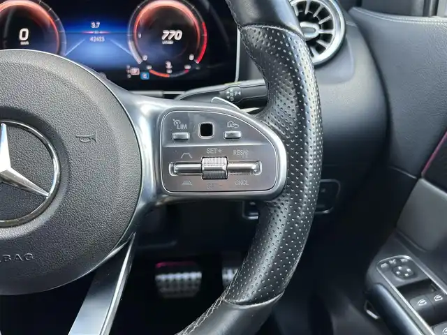 メルセデス・ベンツ ＧＬＡ２００ｄ 4マチック AMGライン 茨城県 2020(令2)年 4.3万km コスモスブラック アドバンスドＰＫＧ　/パノラマＳＲ　/ＨＵＤ　/アドバンスドサウンド　/アンビエントライト　/AMGレザーエクスクルーシブパッケージ/本革ツートン　/シートヒーター　/Ｍ付パワーシート　/３６０度カメラ　/ＲＳＰ　/ＡＣＣ　/ナビ　/ＴＶ　/ＢＴ　/ＰＷテールゲート/禁煙車