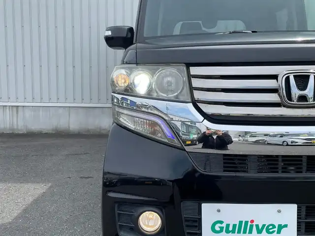 ホンダ Ｎ ＢＯＸ カスタム G SSパッケージ 神奈川県 2014(平26)年 4.5万km スマートブラック 純正7型ナビ/バックカメラ　 /両側パワースライドドア　/ETC  /スマートキー /プッシュスタート　/ベンチシート　/フルフラットシート　/横滑り防止装置　/衝突軽減システム　/パワーステアリング　/パワーウィンドウ/ABS/オートライト/オートマチックハイビーム/Wエアバック/カーテンエアバック/純正フロアマット/USB入力端子/誤発進抑制機能/スーパーUVカットフロントガラス/IRカットフロントウィンドウ・フロントドアガラス