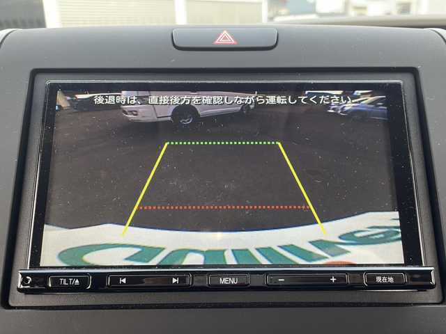 ホンダ フリード G 道北・旭川 2024(令6)年 0.7万km プラチナホワイトパール ・4WD/・社外ナビ/BT/USB/ラジオ/・バックカメラ/・両側パワースライドドア/・前席シートヒーター/・キャプテンシート/・寒冷地仕様/・ミラーヒーター/・LEDヘッドライト/・アイドリングストップ/・ホンダセンシング/・衝突軽減ブレーキ/・前後誤発進抑制機能/・歩行者事故低減ステアリング/・レーダークルーズコントロール/・車線維持支援システム/・レーンキープアシスト/・先行車発進お知らせ機能/・標識認識機能/・保証書