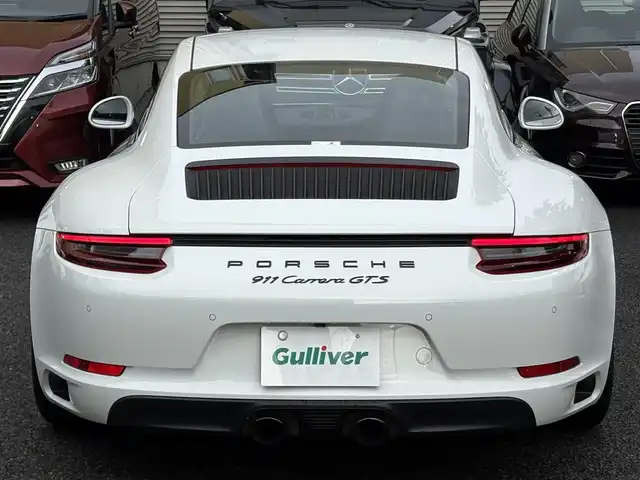 ポルシェ ９１１ カレラ GTS 東京都 2019(令1)年 2万km ピュアホワイト スポーツクロノパッケージ（ステアリングスイッチ付）/PASM（ポルシェアクティブ・サスペンション・マネジメント）/スポーツエキゾースト/保証書・取説・キーレスキー×２/R2.3.4.5.6年ディーラー記録簿/アルカンターラーステアリング・パドルシフト/アイドリングストップ/クルーズコントロール/電動リアスポイラー/GTS専用黒ハーフレザーシート/前席一部パワーシート・シートヒーター/純正HDDナビ/DVD/CD/SD/BT/USB/バックカメラ・バックセンサー/ビルトインETC（DSRC）/外前後ドラレコ/外レーダー（Z291csd）/純正２０インチブラックアルミ（センターロック式）/ポルシェダイナミックHIDライト（バイキセノン）・オートライト・リアフォグ・ヘッドライトクリーナー/電動格納ミラー/AUHOHOLD