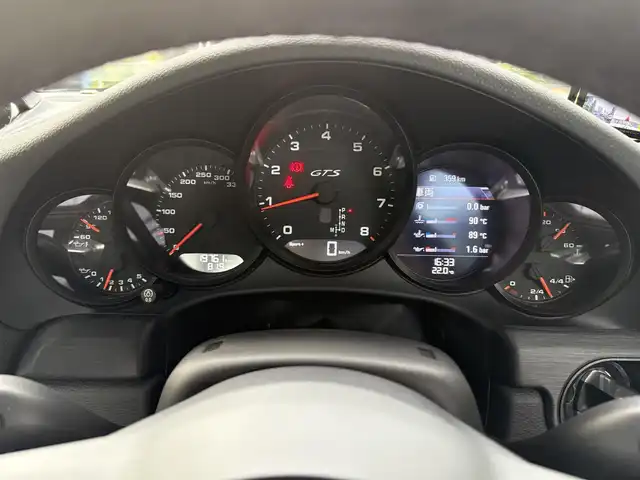 ポルシェ ９１１ カレラ GTS 東京都 2019(令1)年 2万km ピュアホワイト スポーツクロノパッケージ（ステアリングスイッチ付）/PASM（ポルシェアクティブ・サスペンション・マネジメント）/スポーツエキゾースト/保証書・取説・キーレスキー×２/R2.3.4.5.6年ディーラー記録簿/アルカンターラーステアリング・パドルシフト/アイドリングストップ/クルーズコントロール/電動リアスポイラー/GTS専用黒ハーフレザーシート/前席一部パワーシート・シートヒーター/純正HDDナビ/DVD/CD/SD/BT/USB/バックカメラ・バックセンサー/ビルトインETC（DSRC）/外前後ドラレコ/外レーダー（Z291csd）/純正２０インチブラックアルミ（センターロック式）/ポルシェダイナミックHIDライト（バイキセノン）・オートライト・リアフォグ・ヘッドライトクリーナー/電動格納ミラー/AUHOHOLD