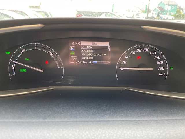 トヨタ シエンタ ハイブリッド G 静岡県 2020(令2)年 2.8万km ホワイトパールクリスタルシャイン ●純正ディーラーナビ/(ワンセグ/CD/Bluetooth)/(NSCW-W68)/●バックカメラ/●衝突軽減システム/●クルーズコントロール/●レーンキープアシスト/●コーナーセンサー/●両側パワースライドドア/●LEDライト/●オートライト/●オートマチックハイビーム/●フォグランプ/●革巻きステアリング/●ステアリングスイッチ/●ETC/●電動格納ウィンカーミラー/●ISOFIX/●プッシュスタート/●スマートキー/●純正フロアマット/●ドアバイザー/●横滑り防止装置/●純正16インチアルミホイール/●ダブルSRS+ABS/●保証書/●取扱説明書