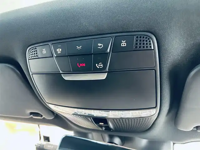 メルセデス・ベンツ ＧＬＣ２２０ d 4マチック AMGライン 大阪府 2022(令4)年 2.9万km オブシディアンブラック レーダーセーフティ/サンルーフ/ハーフ革/メモリパワーシート/シートヒーター/ACC/純正ナビ/TV/360度カメラ/applecarplay/純正19インチAW/LEDヘッドライト/アンビエントライト/電動リアゲート/ブラインドスポット