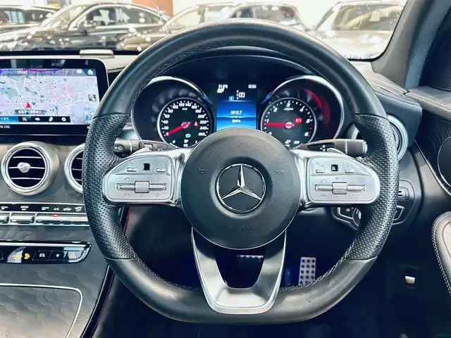 メルセデス・ベンツ ＧＬＣ２２０ d 4マチック AMGライン 大阪府 2022(令4)年 2.9万km オブシディアンブラック レーダーセーフティ/サンルーフ/ハーフ革/メモリパワーシート/シートヒーター/ACC/純正ナビ/TV/360度カメラ/applecarplay/純正19インチAW/LEDヘッドライト/アンビエントライト/電動リアゲート/ブラインドスポット