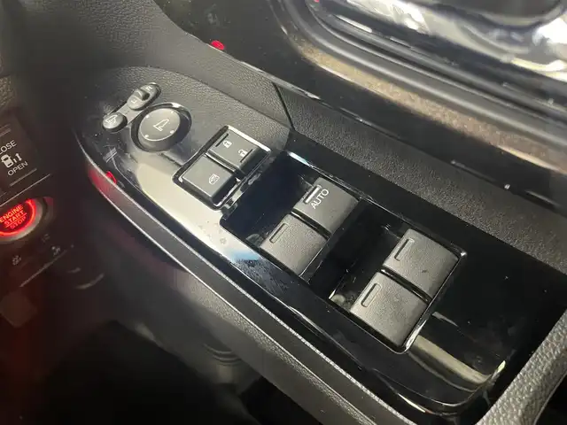 ホンダ Ｎ ＢＯＸ カスタム G L ターボ ホンダセンシング 茨城県 2020(令2)年 3.8万km プラチナホワイトパール プッシュスタート/スマートキー/スペアキー/パドルシフト/アイドリングストップ/追従型クルーズコントロール/ビルトインETC/純正ナビ/バックカメラ/フルセグ/両側パワースライドドア/後コーナーセンサー
