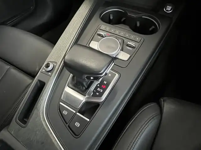 アウディ Ａ４ 45TFSIクワトロ マイスターシュトック 山形県 2020(令2)年 4.3万km パール 純正ナビ/バックカメラ/レザーシート/パワーシート/オートライト/コーナーセンサー/バーチャルコックピット/アダプティブクルーズコントロール/シートヒーター/Audiプレセンス/サイドアシスト/アクティブレーンアシスト/マトリクスLEDヘッドライト/レインセンサー