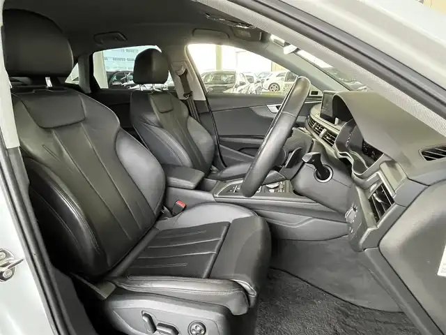 アウディ Ａ４ 45TFSIクワトロ マイスターシュトック 山形県 2020(令2)年 4.3万km パール 純正ナビ/バックカメラ/レザーシート/パワーシート/オートライト/コーナーセンサー/バーチャルコックピット/アダプティブクルーズコントロール/シートヒーター/Audiプレセンス/サイドアシスト/アクティブレーンアシスト/マトリクスLEDヘッドライト/レインセンサー