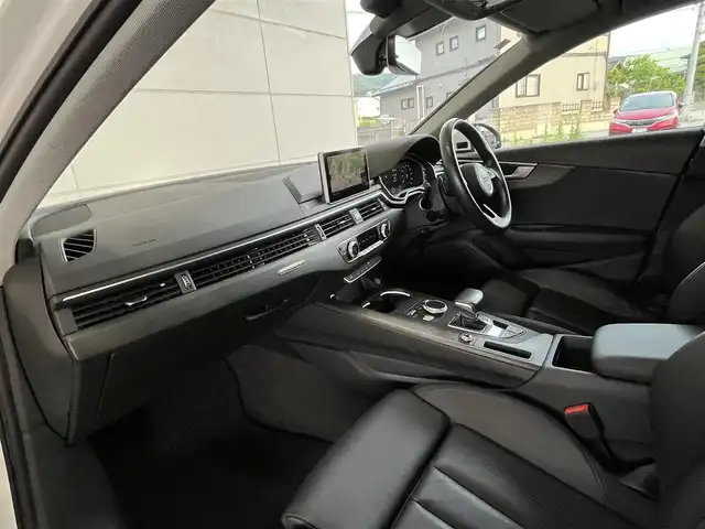 アウディ Ａ４ 45TFSIクワトロ マイスターシュトック 山形県 2020(令2)年 4.3万km パール 純正ナビ/バックカメラ/レザーシート/パワーシート/オートライト/コーナーセンサー/バーチャルコックピット/アダプティブクルーズコントロール/シートヒーター/Audiプレセンス/サイドアシスト/アクティブレーンアシスト/マトリクスLEDヘッドライト/レインセンサー