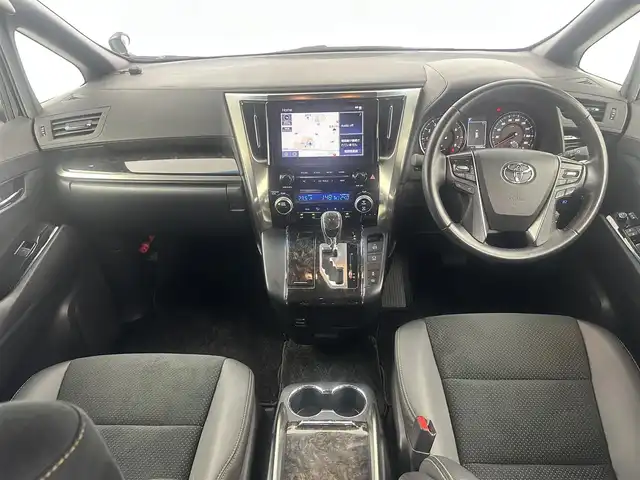 トヨタ アルファード S タイプゴールドⅡ 愛知県 2021(令3)年 5.7万km ブラック ・純正10インチナビ/・Bluetooth/・バックカメラ/・フルセグTV/・12.1インチフリップダウンモニター/・トヨタセーフティセンス/・衝突被害軽減システム/・クルーズコントロール/・コーナーセンサー/・レーンキープアシスト/・ブラインドスポットモニター/・オートマチックハイビーム/・オートライト/・LEDヘッドライト/・LEDフォグランプ/・三眼ヘッドライト/・両側パワースライドドア/・デジタルインナーミラー/・電動リアゲート/・ドライブレコーダー/・ETC2.0/・純正AW/・プッシュスタート/・スマートキー