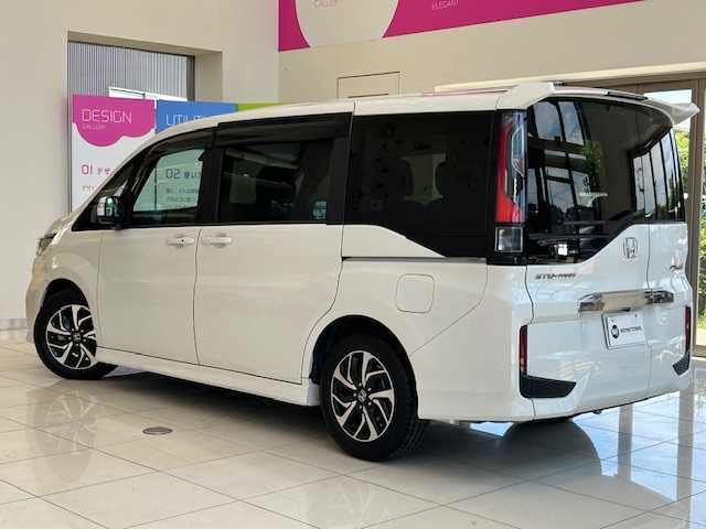ホンダ ステップワゴン スパーダ ホンダセンシング 埼玉県 2018(平30)年 4.4万km プラチナホワイトパール ホンダセンシング/純正9インチメモリーナビ/ CD/DVD/BT/USB/フルセグ/バックカメラ/フリップダウンモニター/パドルシフト/両側電動スライドドア/LEDヘッドライト/レーダークルーズコントロール/レーンキープアシスト/ETC/スマートキー×2/禁煙車