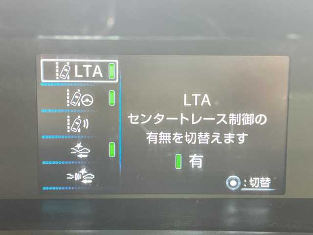 トヨタ プリウス A ツーリングセレ ブラックED 神奈川県 2021(令3)年 3.6万km プレシャスブラックパール 純正ディスプレイオーディオ/トヨタセーフティセンス/・PCS（プリクラッシュセーフティ）/・LTA（レーントレーシングアシスト）/・AHB（オートマチックハイビーム）/・RSA（ロードサインアシスト）/・レーダークルーズコントロール/・先行車発進告知機能/プッシュスタート/バックカメラ/クリアランスソナー/ヘッドアップディスプレイ/ステアリングスイッチ/ETC/前後ドライブレコーダー/パワーシート/シートヒーター/BSM（ブラインドスポットモニター）/VSC（ビークルスタビリティコントロール）/S-IPA（シンプルインテリジェントパーキングアシスト）/純正フロアマット/社外17インチAW/AC100V電源/パーキングアシスト