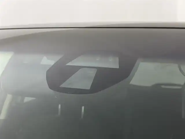 ホンダ シャトル ハイブリッド X 道央・札幌 2015(平27)年 4.2万km クリスタルブラックパール ・４WD/・寒冷地仕様/・衝突軽減システム/・純正メモリナビ/　BT/CD/DVD/・バックカメラ/・フルセグTV/・シティブレーキアクティブシステム/・パドルシフト/・ステアリングスイッチ/・プッシュスタート/・スマートキー/・ETC/・ドライブレコーダー/・オートエアコン/・横滑り防止/・ハーフレザーシート/・LEDヘッドライト