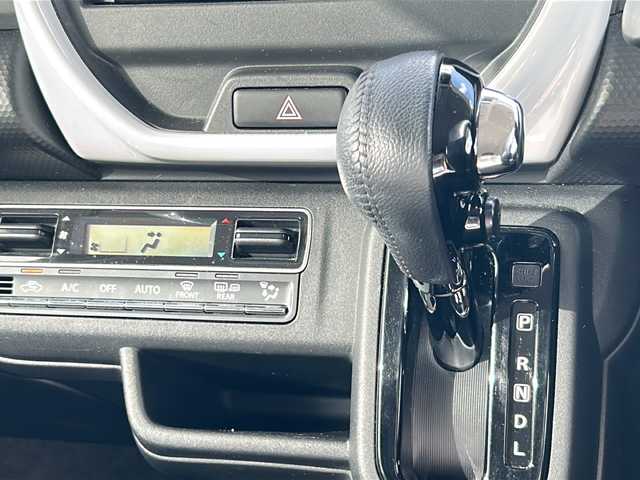スズキ ハスラー HYBRID X 岐阜県 2020(令2)年 5.2万km フェニックスレッドパール/ガンメタリック2トーンルーフ 純正SD７インチナビ　/ワンセグ　/デュアルカメラブレーキサポート　/バックカメラ　/コーナーセンサー後方　/ＬＥＤヘッドライト　/スマートキー　/シートヒーター前席　/ドラレコ前方　/純正アルミホイール/ＥＴＣ　/プッシュスタート/保証書/取扱説明書/記録簿/ワンオーナー/パワーステアリング/パワーウィンドウ/アイドリングストップ/エアコンAAC/Blue tooth接続/CDチェンジャー/フルフラットシート/社外フロアマット/ABS/横滑り防止装置/盗難防止装置/オートライト/エアバッグW/衝突被害軽減システム