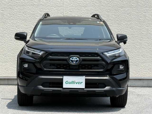 トヨタ ＲＡＶ４ HV アドベンチャー オフロードPKGⅡ 滋賀県 2023(令5)年 3.3万km アティチュードブラックマイカ 純正メーカーナビ/　【AM・FM/TV/Bluetooth/USB/APPS】/バックカメラ/レザーシート/運転席・助手席　シートヒーター/エアシート/運転席・助手席　パワーシート/パワーバックドア/ステアリングヒーター/レーントレーシングアシスト/ブラインドスポットモニター/プリクラッシュセーフティシステム/パーキングサポート/リヤクロストラフィックアラート/パーキングサポートブレーキ/ロードサインアシスト/ドライブモードセレクター/横滑り防止システム/コーナーセンサー/デジタルインナーミラー/オートハイビーム/電格ミラー/ウィンカーミラー/前後ドライブレコーダー/ETC2.0