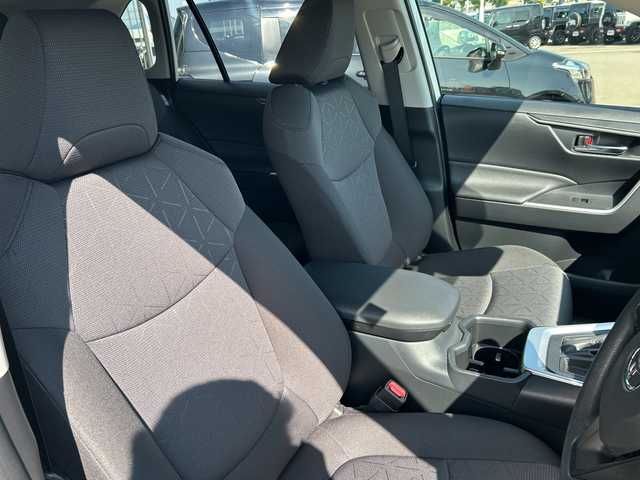 トヨタ ＲＡＶ４ X 和歌山県 2022(令4)年 1.1万km ホワイトパールクリスタルシャイン 純正ディスプレイオーディオ/フルセグTV/バックカメラ/(BT/USB)/プリクラッシュセーフティー/レーダークルーズコントロール/レーンディパーチャーアラート/クリアランスソナー/純正アルミホイール/純正フロアマット/ウインカー付きドアミラー/LEDヘッドライト/オートライト/オートマチックハイビーム
