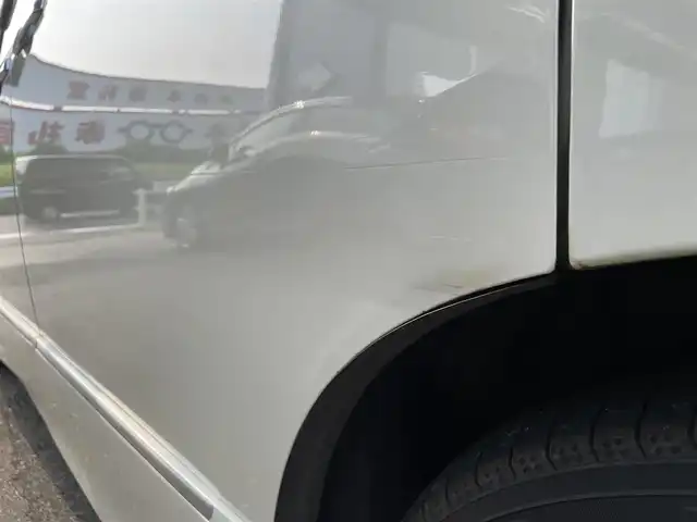 日産 エルグランド 250ハイウェイスター 愛知県 2014(平26)年 9.6万km ブリリアントホワイトパール (株)IDOMが運営する【じしゃロン豊川店】の自社ローン専用車両になります。こちらは現金またはオートローンご利用時の価格です。自社ローンご希望の方は別途その旨お申付け下さい/純正フロアマット/純正アルミホイール/フリップダウンモニター/クルーズコントロール/両側パワースライドドア/プッシュスタート/ウィンカーミラー/オートライト