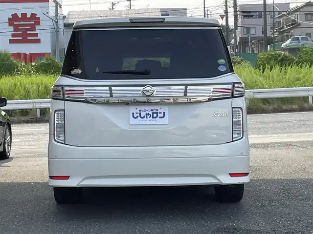 日産 エルグランド 250ハイウェイスター 愛知県 2014(平26)年 9.6万km ブリリアントホワイトパール (株)IDOMが運営する【じしゃロン豊川店】の自社ローン専用車両になります。こちらは現金またはオートローンご利用時の価格です。自社ローンご希望の方は別途その旨お申付け下さい/純正フロアマット/純正アルミホイール/フリップダウンモニター/クルーズコントロール/両側パワースライドドア/プッシュスタート/ウィンカーミラー/オートライト