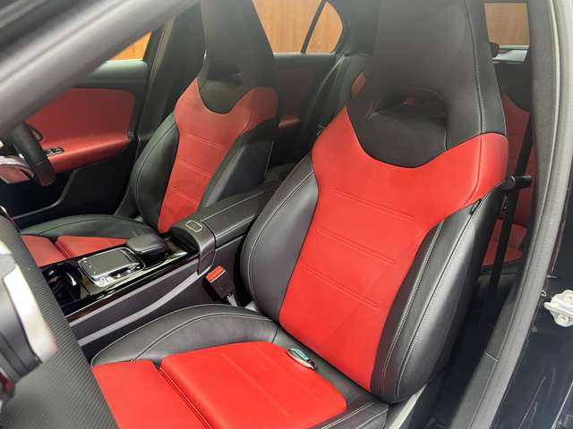 メルセデス・ベンツ Ａ２００ｄ AMGライン 千葉県 2019(令1)年 4.6万km コスモスブラック ＡＭＧレザーＥＸＣ　/アドバンスドＰＫＧ　/パノラマＳＲ　/純正ナビ　/３６０°カメラ　/ＡＣＣ　/ＨＵＤ　/パワーシート　/シートヒーター　/ＬＥＤヘッドライト　/ハイビームアシスト　/純正１８インチＡＷ