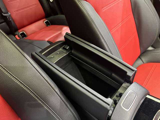 メルセデス・ベンツ Ａ２００ｄ AMGライン 千葉県 2019(令1)年 4.6万km コスモスブラック ＡＭＧレザーＥＸＣ　/アドバンスドＰＫＧ　/パノラマＳＲ　/純正ナビ　/３６０°カメラ　/ＡＣＣ　/ＨＵＤ　/パワーシート　/シートヒーター　/ＬＥＤヘッドライト　/ハイビームアシスト　/純正１８インチＡＷ