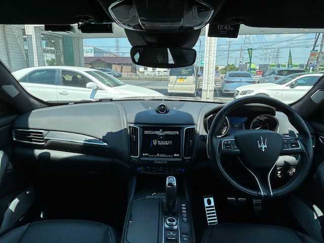 マセラティ レヴァンテ S グランスポーツ 埼玉県 2021(令3)年 1.8万km 茶 国内20台限定車/ぜニアペッレテッスータ/メーカーナビ/全方位カメラ/レーダークルーズコントロール/LEDヘッドライト/Bowers &Wilkinsサウンド/パワーバックドア/ドライブレコーダー