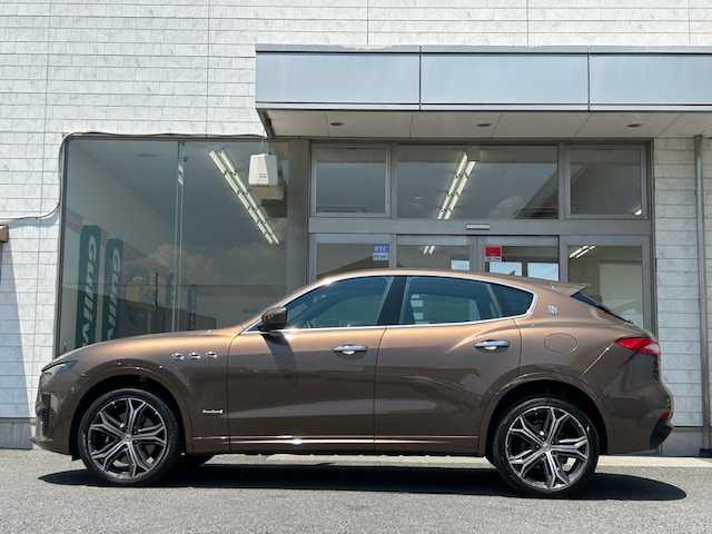 マセラティ レヴァンテ S グランスポーツ 埼玉県 2021(令3)年 1.8万km 茶 国内20台限定車/ぜニアペッレテッスータ/メーカーナビ/全方位カメラ/レーダークルーズコントロール/LEDヘッドライト/Bowers &Wilkinsサウンド/パワーバックドア/ドライブレコーダー
