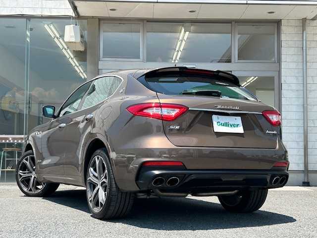 マセラティ レヴァンテ S グランスポーツ 埼玉県 2021(令3)年 1.8万km 茶 国内20台限定車/ぜニアペッレテッスータ/メーカーナビ/全方位カメラ/レーダークルーズコントロール/LEDヘッドライト/Bowers &Wilkinsサウンド/パワーバックドア/ドライブレコーダー