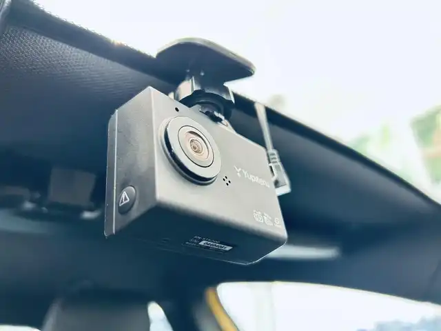 メルセデス・ベンツ Ａ２００ｄ AMGライン 大阪府 2020(令2)年 5.5万km サンイエロー レーダーセーフティ/ハーフレザー/メモリ付きパワーシート/シートヒーター/ACC/純正ナビ/TV/バックカメラ/純正18インチAW/LEDヘッドライト/ブラインドスポット/ワイヤレス充電/クリアランスソナー