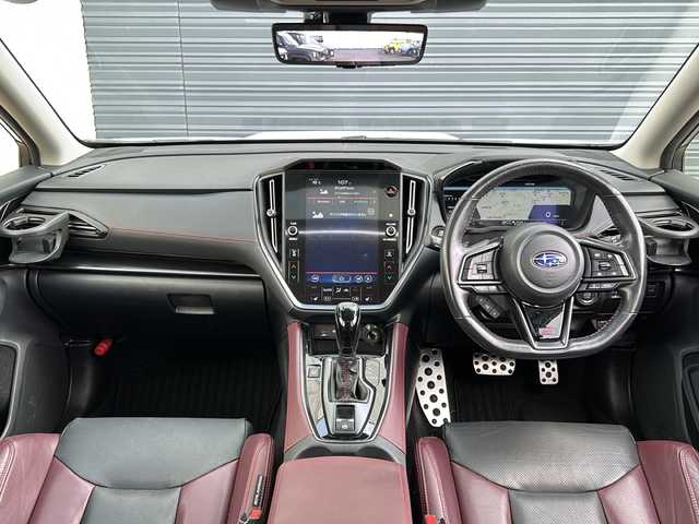 スバル レヴォーグ STIスポーツR EX 佐賀県 2023(令5)年 8.2万km セラミックホワイト サンルーフ/本革シート/純正ナビ/フルセグテレビ/AM/FM/CD/DVD/bluetooth/バックカメラ/全方位カメラ/ETC/パワーバックドア/前席パワーシート/全席ヒートシーター/パドルシフト/ステアリングリモコン/純正アルミホイール/純正フロアマット/オートライト/オートエアコン/プリクラッシュブレーキ/ドライバーモニタリングシステム/スペアキー/取扱説明書/保証書