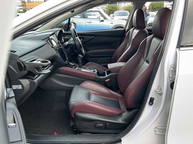 スバル レヴォーグ STIスポーツR EX 佐賀県 2023(令5)年 8.2万km セラミックホワイト サンルーフ/本革シート/純正ナビ/フルセグテレビ/AM/FM/CD/DVD/bluetooth/バックカメラ/全方位カメラ/ETC/パワーバックドア/前席パワーシート/全席ヒートシーター/パドルシフト/ステアリングリモコン/純正アルミホイール/純正フロアマット/オートライト/オートエアコン/プリクラッシュブレーキ/ドライバーモニタリングシステム/スペアキー/取扱説明書/保証書