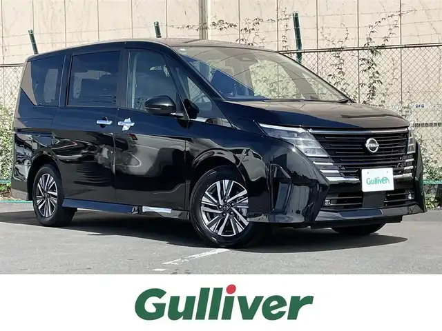 日産 セレナ e－パワー ハイウェイスター V 東京都 2025(令7)年 0.1千km ダイヤモンドブラック ヘッドランプ オートレベライザー/アダプティブLEDヘッドライトシステム/インテリジェント アラウンドビューモニター（移動物 検知機能付）インテリジェント ルームミラー/アドバンスドドライブアシストディスプレイ/（12.3インチカラーディスプレイ）/統合型インターフェースディスプレイ/ワイヤレス充電器/6スピーカー/NissanConnectナビゲーションシステム/・地デジ内蔵/・Bluetooth/車載通信ユニット（TCU［Telematics Control Unit］）ETC2.0ユニット（ビルトインタイプ）/ドライブレコーダー（前後セット）/プロパイロット（ナビリンク機能付）/・プロパイロット緊急停止支援システム（SOSコール機能付）SOSコール/（488/400円）