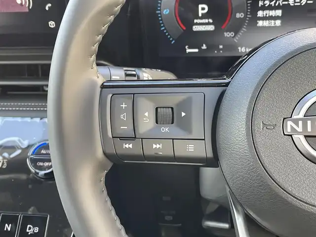 日産 セレナ e－パワー ハイウェイスター V 東京都 2025(令7)年 0.1千km ダイヤモンドブラック ヘッドランプ オートレベライザー/アダプティブLEDヘッドライトシステム/インテリジェント アラウンドビューモニター（移動物 検知機能付）インテリジェント ルームミラー/アドバンスドドライブアシストディスプレイ/（12.3インチカラーディスプレイ）/統合型インターフェースディスプレイ/ワイヤレス充電器/6スピーカー/NissanConnectナビゲーションシステム/・地デジ内蔵/・Bluetooth/車載通信ユニット（TCU［Telematics Control Unit］）ETC2.0ユニット（ビルトインタイプ）/ドライブレコーダー（前後セット）/プロパイロット（ナビリンク機能付）/・プロパイロット緊急停止支援システム（SOSコール機能付）SOSコール/（488/400円）